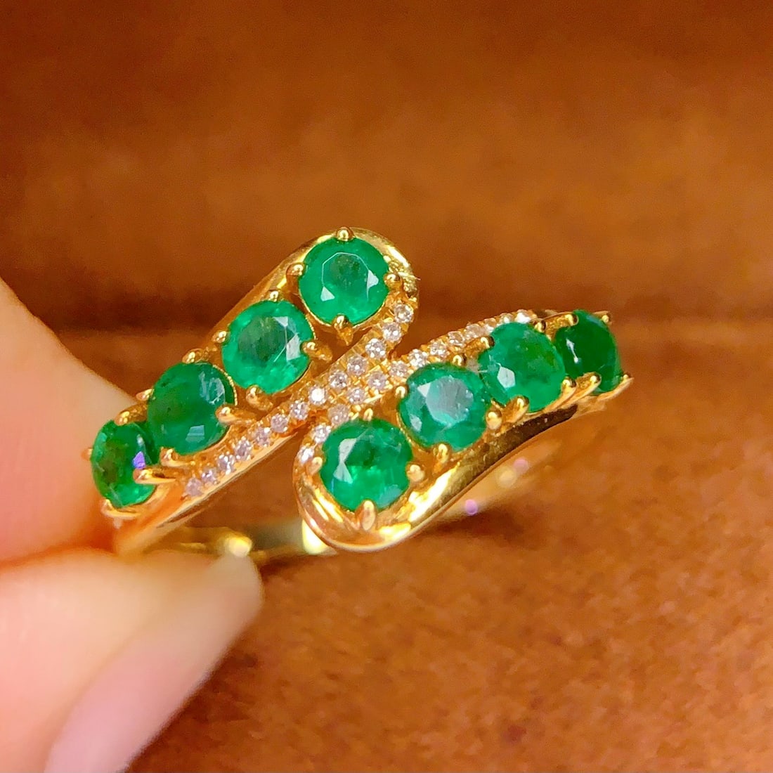 14k Gold 1.6 Ct Natural Emerald & Diamond Ring - 2