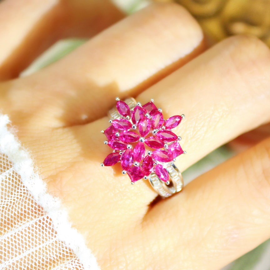 14k Gold 2.5 Ct Natural Ruby & Diamond Ring - 4