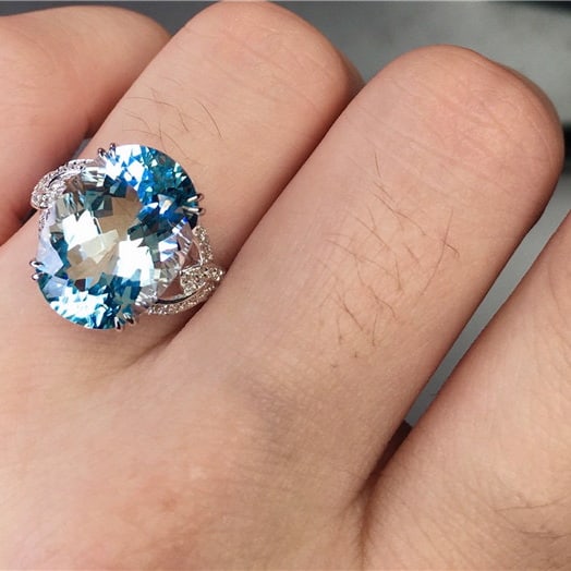 14k Gold 6.5 Ct Natural Aquamarine & Diamond Ring - 7