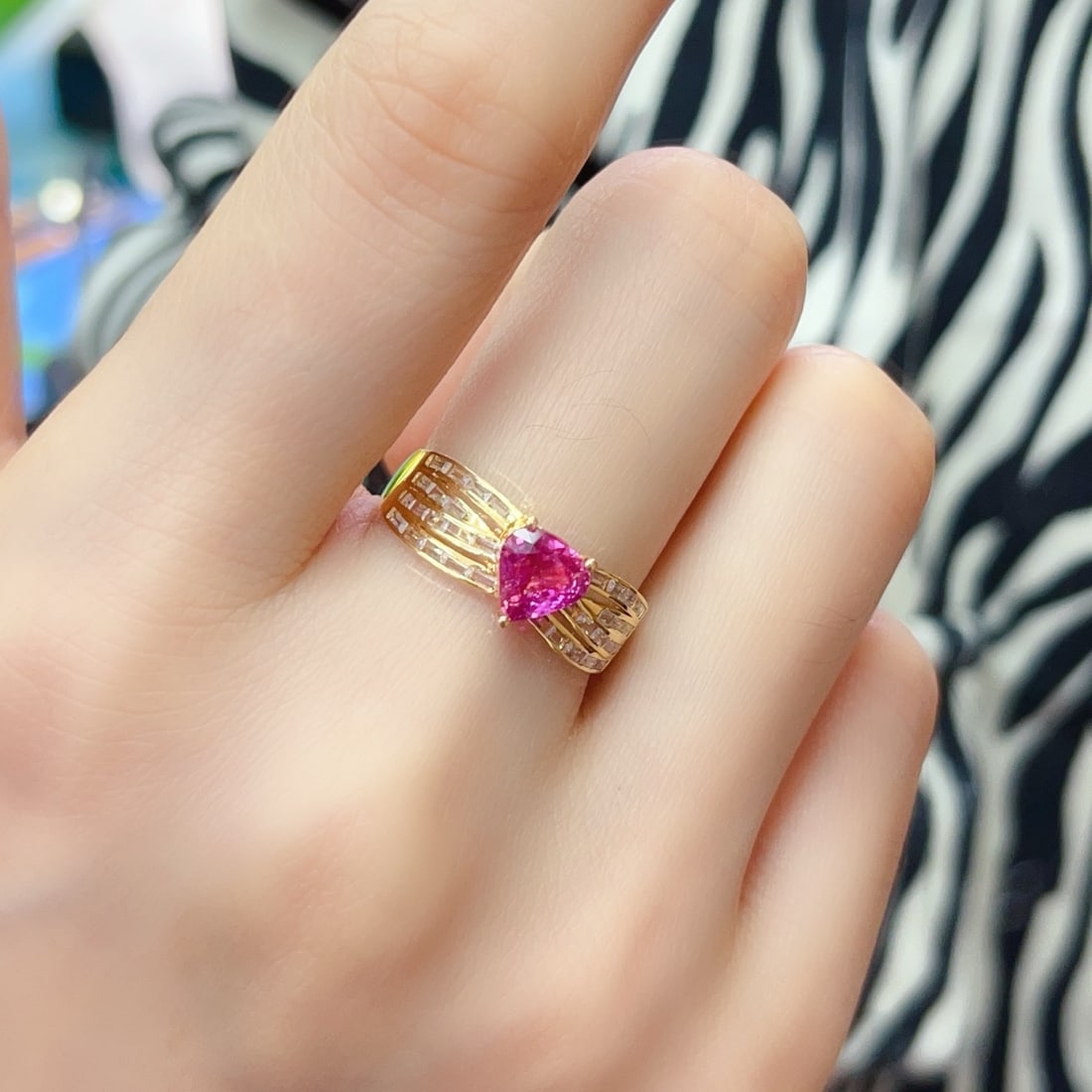 14k Gold 1.10 Ct Natural Ruby & Sapphire Ring - 6