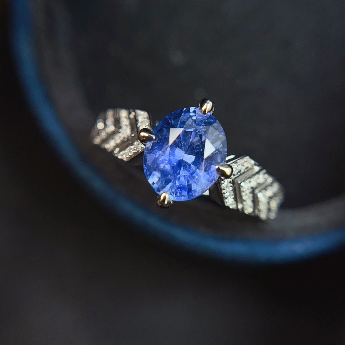 14k Gold 1.65 Ct Natural Sapphire & Diamond Ring: Ref:231136317 // gold content:14k gold // ring size:7. 25us // // main gemstone:sapphire // shape:oval // carat weight:1. 65ct // color:blue // treatment:natural // // adjacent gemstone 2 :