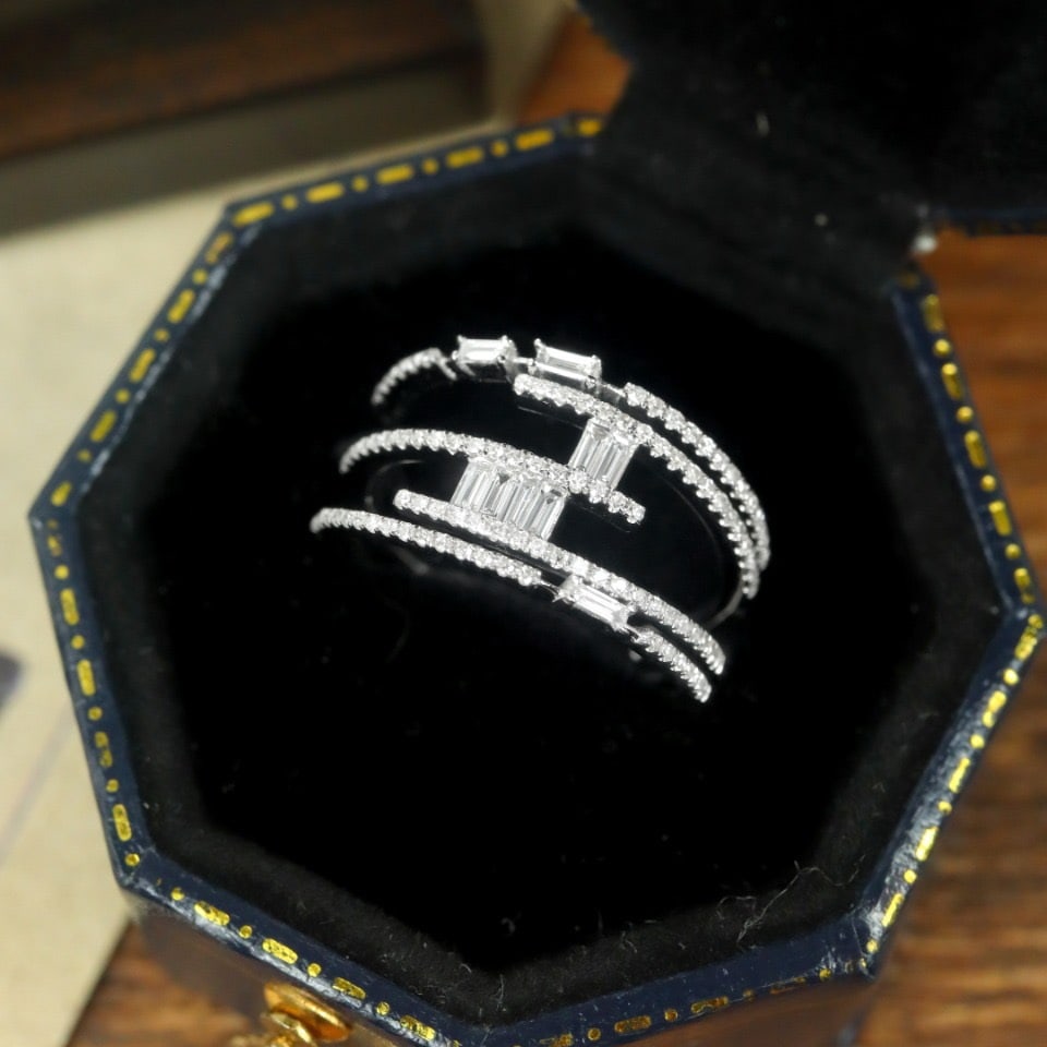 14k Gold 0.60 Ct Natural H Diamond Ring - 4