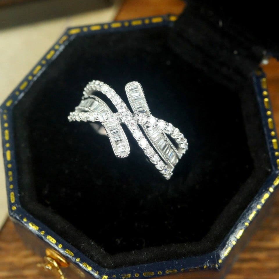 14k Gold 0.70 Ct Natural H Diamond Ring - 4