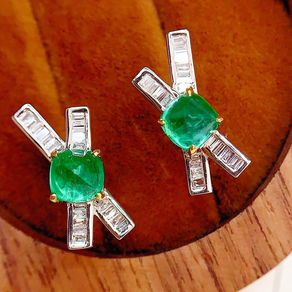 14k Gold 1.8 Ct Natural Emerald & Diamond Earrings - 4