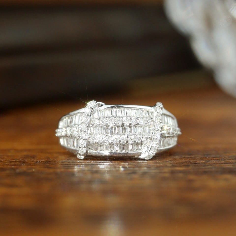 14k Gold 1 Ct Natural H Diamond Ring: Ref:231136382 // gold content:14k gold // ring size:7. 25us // // main gemstone:diamond // shape:multiple // carat weight:1ct // clarity grade:vs-si // color:h // treatment:natural // Low Estimate: