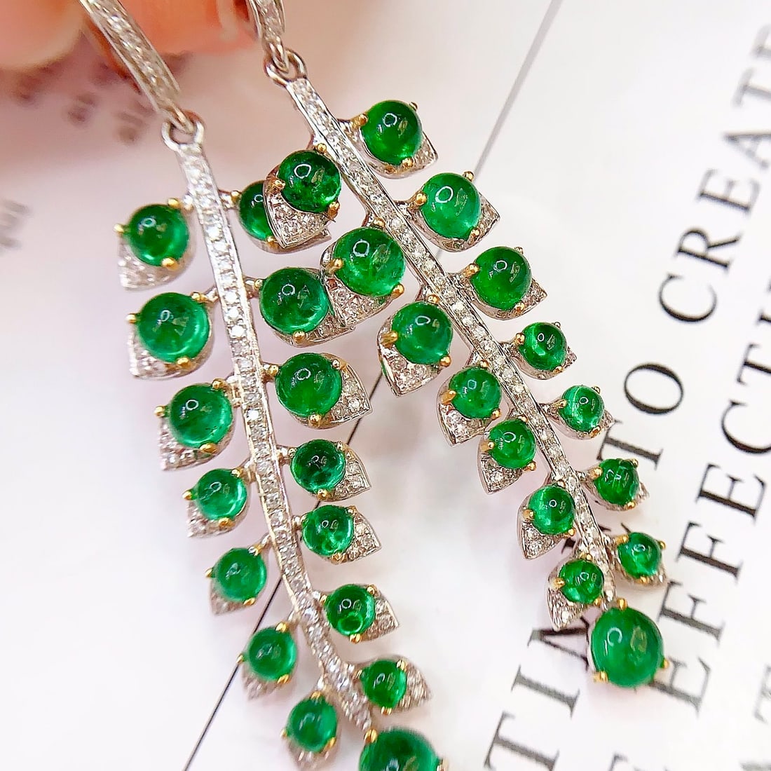 14k Gold 6.68 Ct Natural Emerald & Diamond Earrings: Ref:231136385 // gold content:14k gold // main gemstone:emerald // shape:round // carat weight:6. 68ct // color:green // treatment:natural // cut grade:g // // adjacent gemstone 2 : diamond //