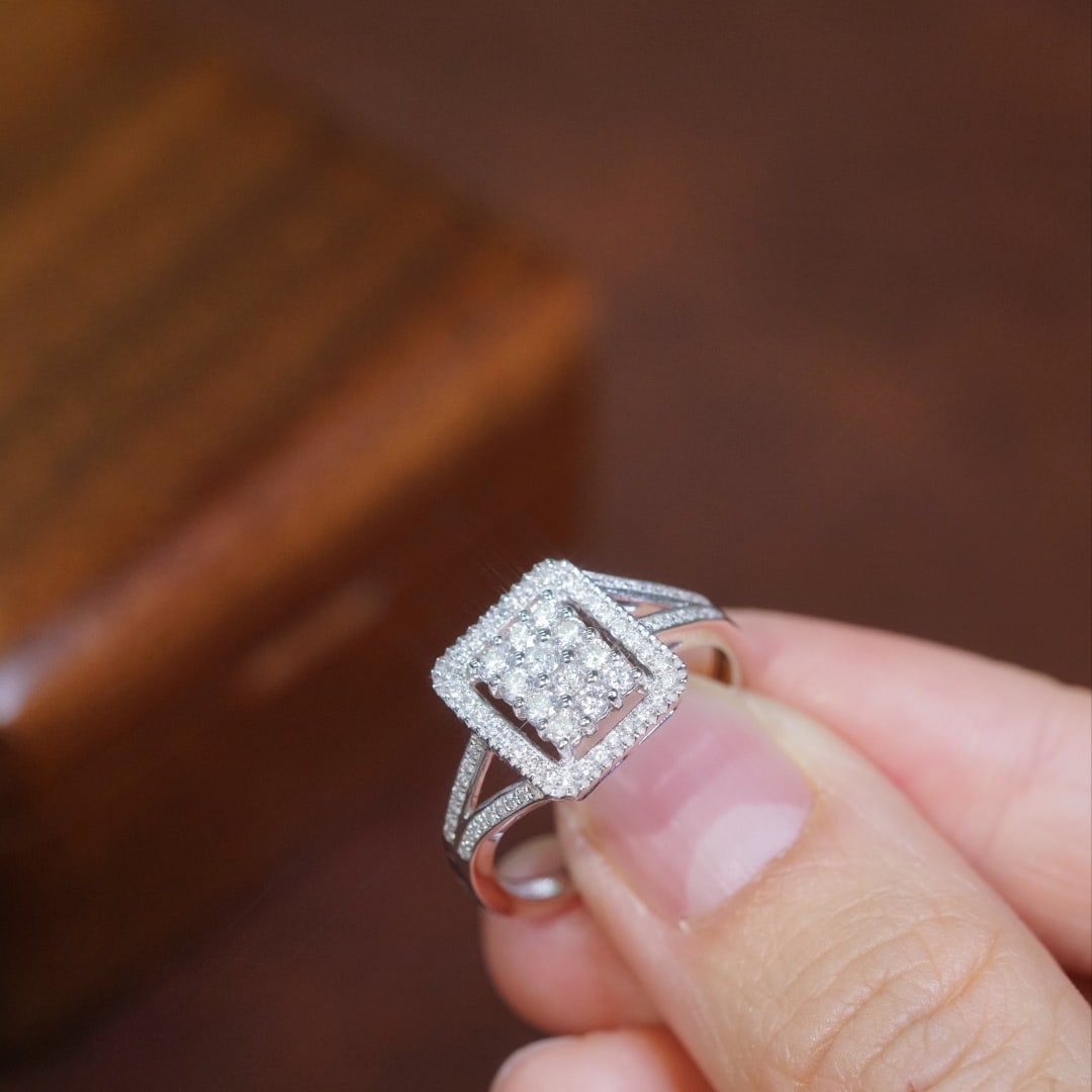 14k Gold 0.60 Ct Natural H Diamond Ring - 9