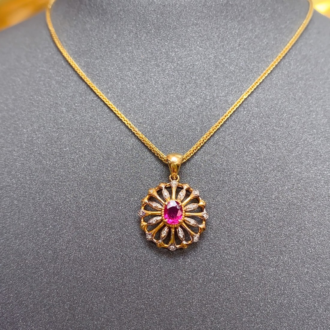 14k Gold 0.38 Ct Natural Ruby & Diamond Pendant( Without Chain ) - 3