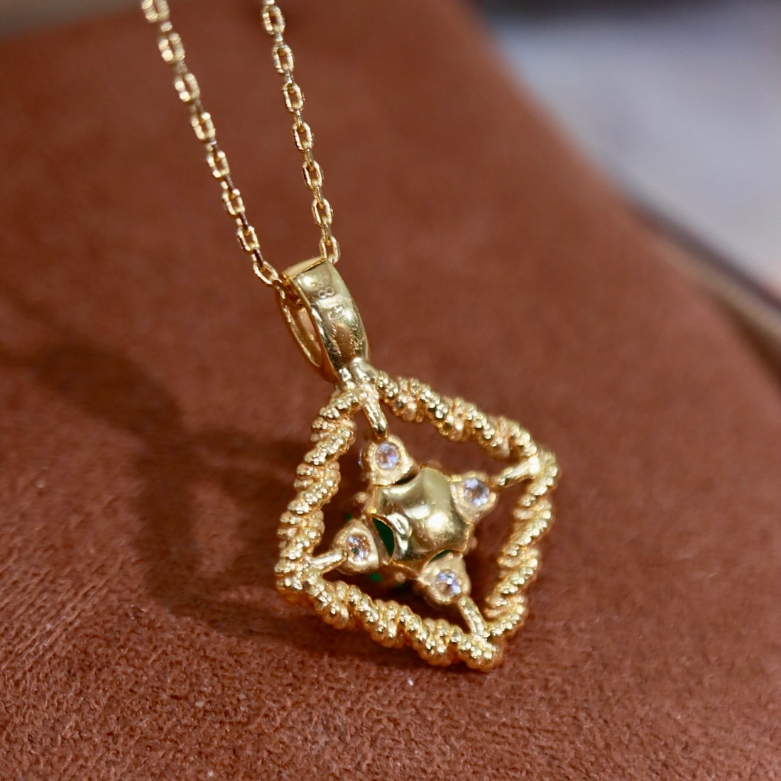 14k Gold 0.96 Ctw Natural Emerald & Diamond Pendant( Without Chain ) - 4