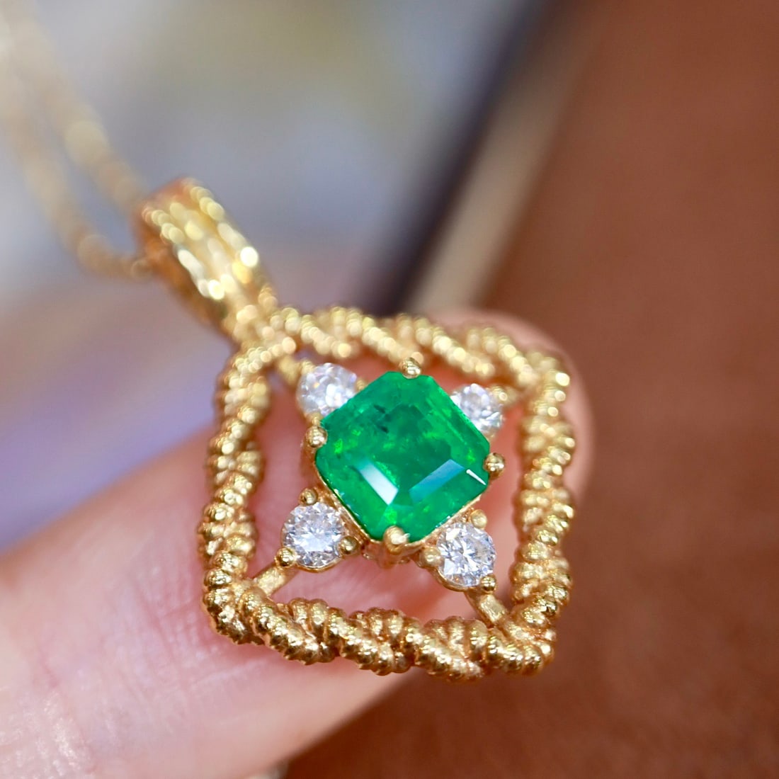 14k Gold 0.96 Ctw Natural Emerald & Diamond Pendant( Without Chain ) - 7