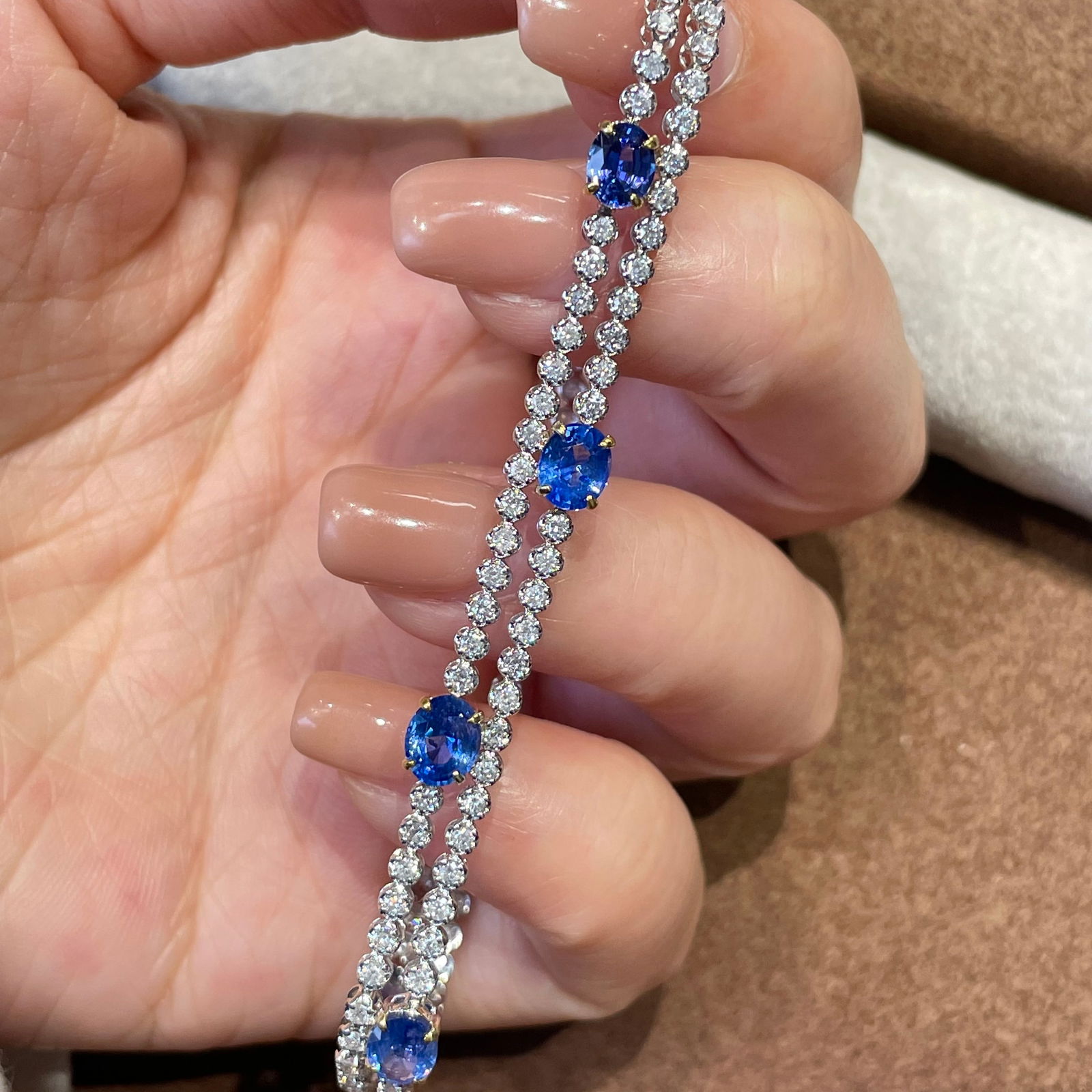 14k Gold 2.74 Ct Natural Sapphire & Diamond Bracelet - 3