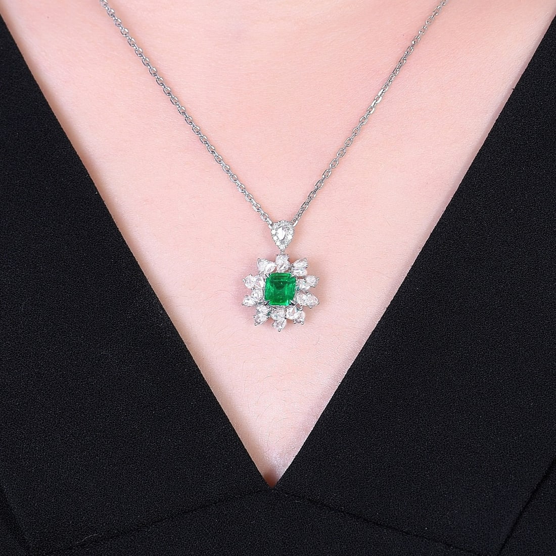 14k Gold 1.41 Ctw Vivid Green Natural Emerald & Diamond Ring/pendant( Without Chain ) - 2