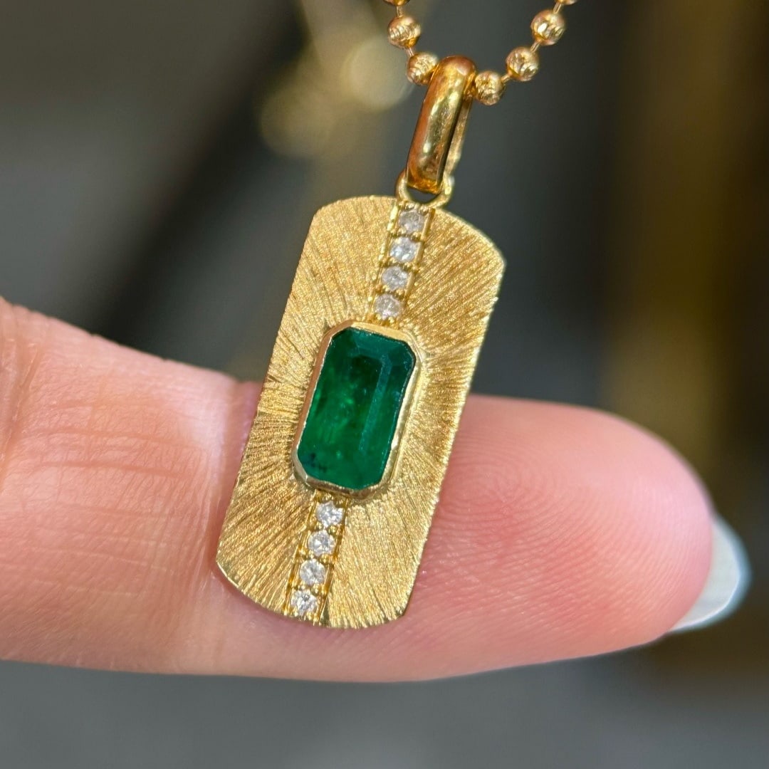 14k Gold 0.70 Ctw Natural Emerald & Diamond Pendant( Without Chain ) - 3