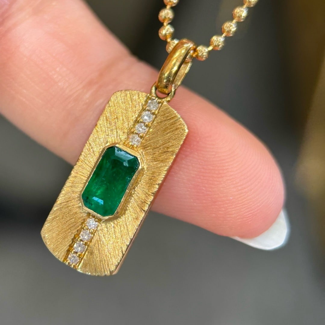 14k Gold 0.70 Ctw Natural Emerald & Diamond Pendant( Without Chain ) - 5