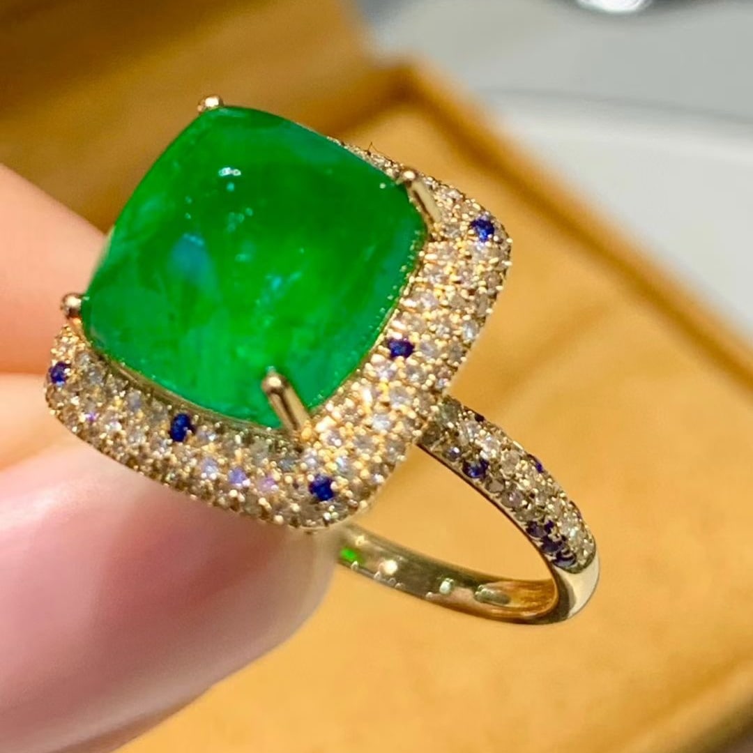 14k Gold 4.5 Ct Natural Emerald & Diamond Ring - 4