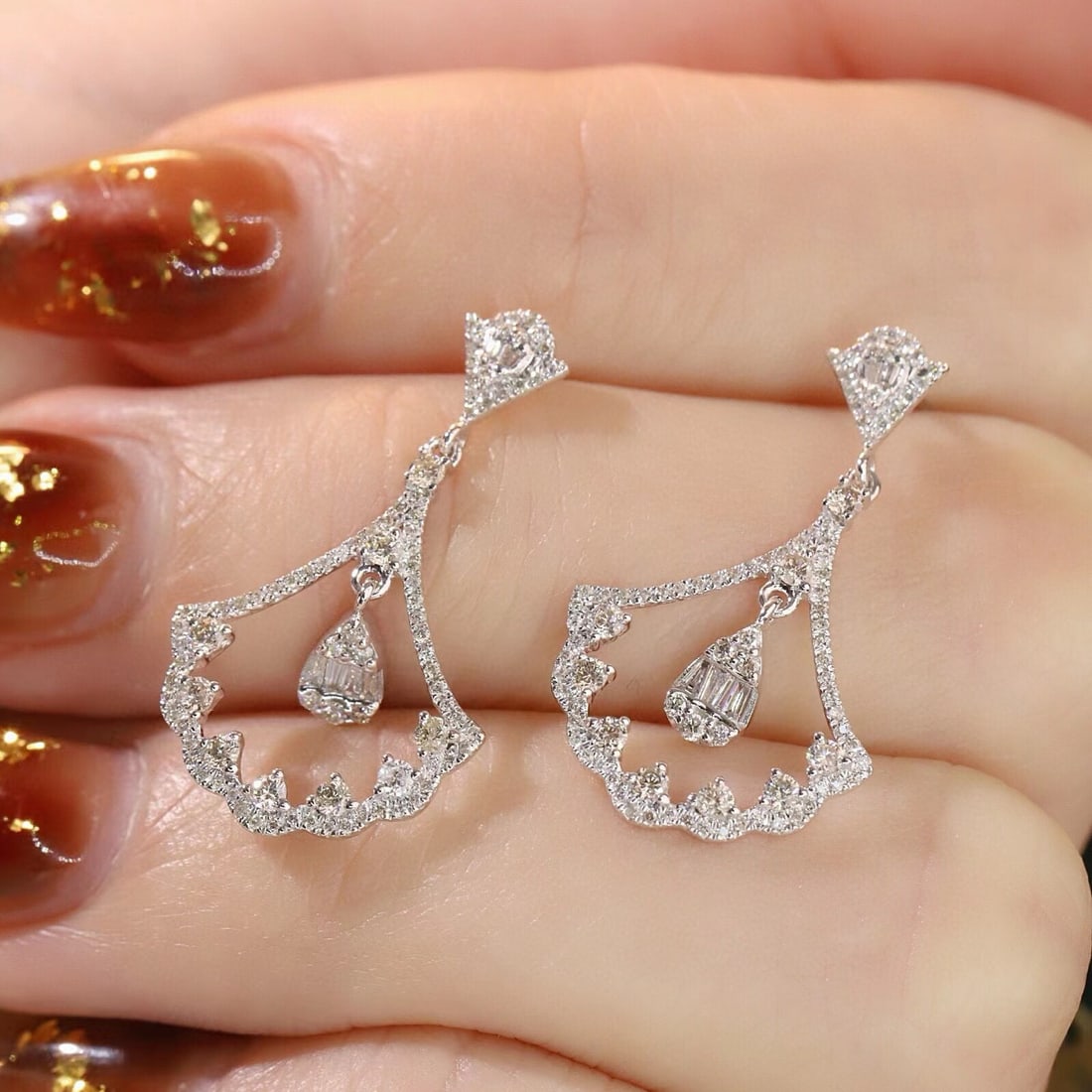 14k Gold 0.66 Ct Natural H Diamond Earrings - 4