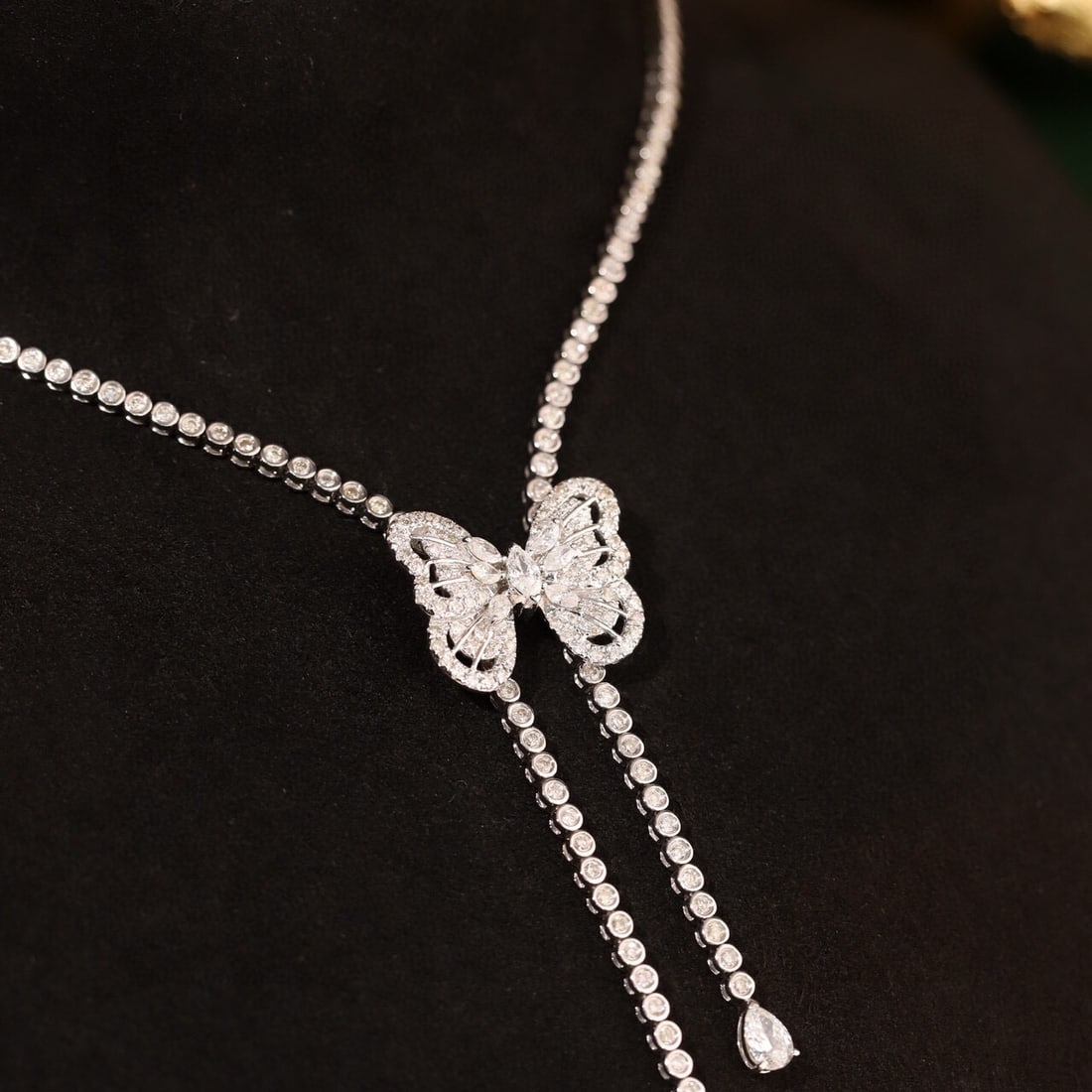 14k Gold 3.7 Ct Natural H Diamond & Butterfly Necklace - 4