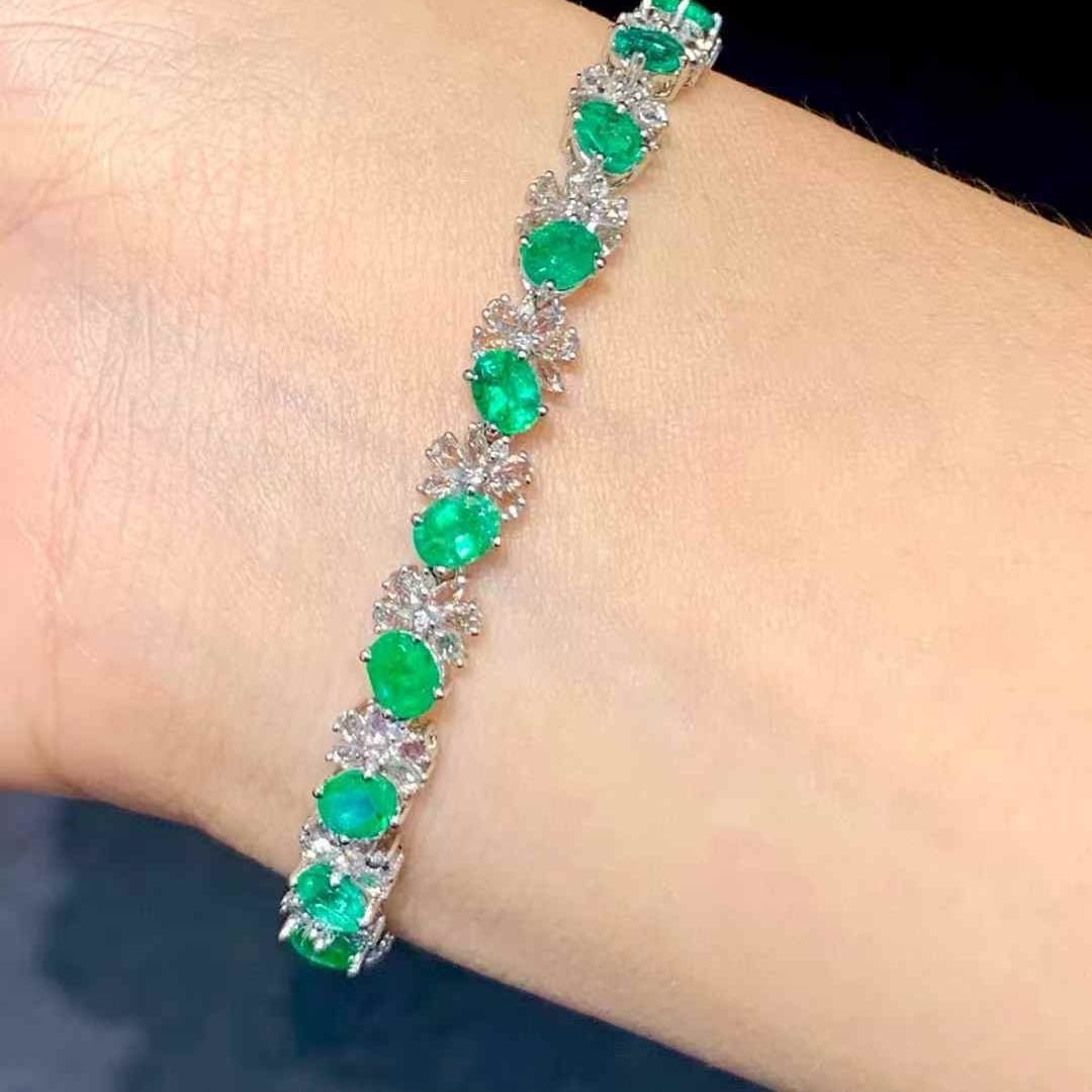 14k Gold 5.5 Ct Natural Emerald & Sapphire Bracelet - 4