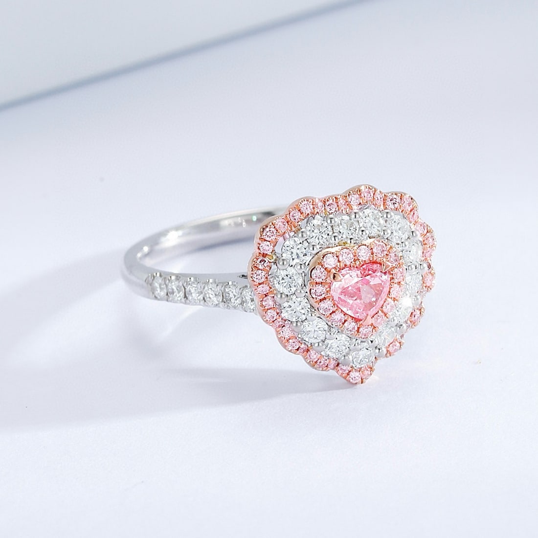 14k Gold 0.92 Ctw Natural Pink Diamond & Diamond Ring - 4