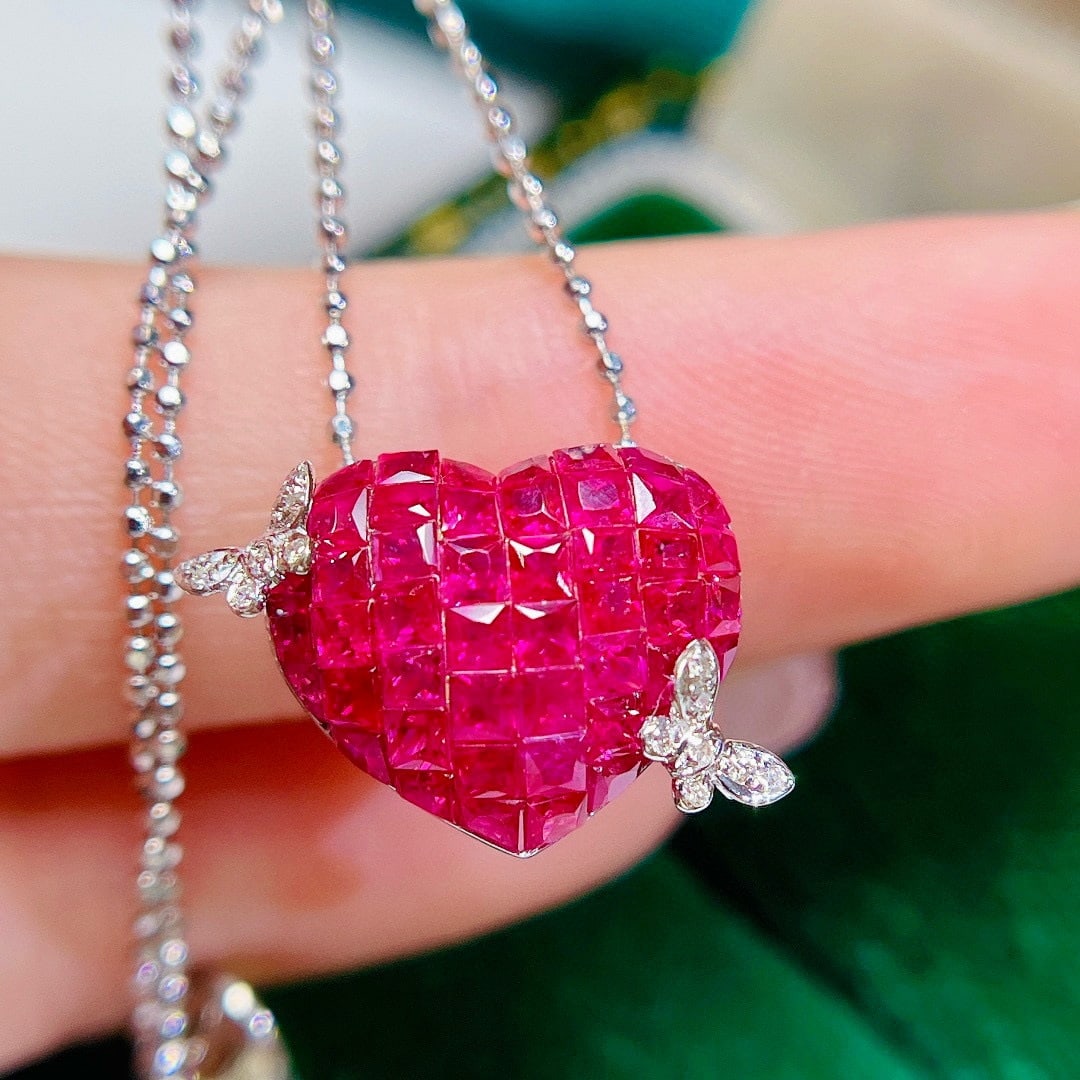 14k Gold 2.39 Ctw Natural Ruby & Diamond Necklace: Ref:231121110 // gold content:14k gold // main gemstone:ruby // shape:other // carat weight:2. 35ct // color:red // treatment:natural // // adjacent gemstone 2 : diamond // shape:round // carat weight