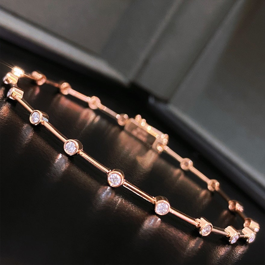 14k Gold 0.60 Ct Natural H Diamond Bracelet: Ref:231121115 // gold content:14k gold // main gemstone:diamond // shape:round // carat weight:0. 60ct // clarity grade:vs-si // color:h // treatment:natural // cut grade:g // Condition: New Low Esti