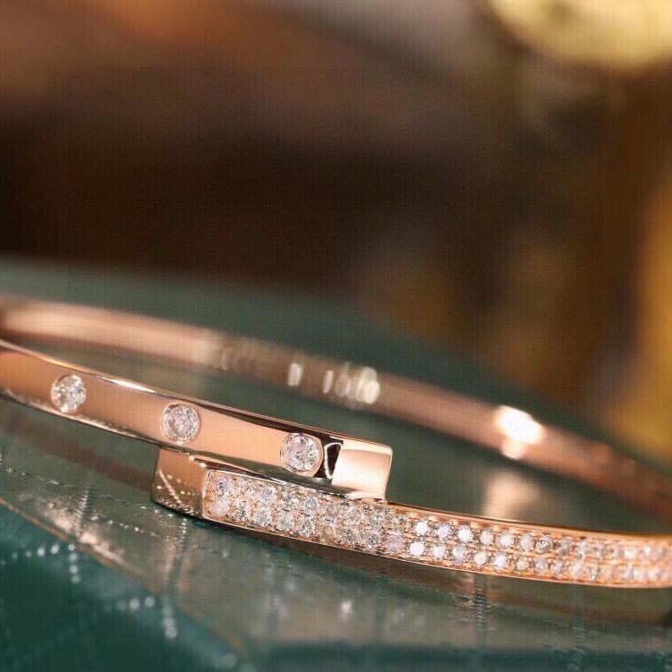 14k Gold 0.62 Ct Natural H Diamond Bangle - 2