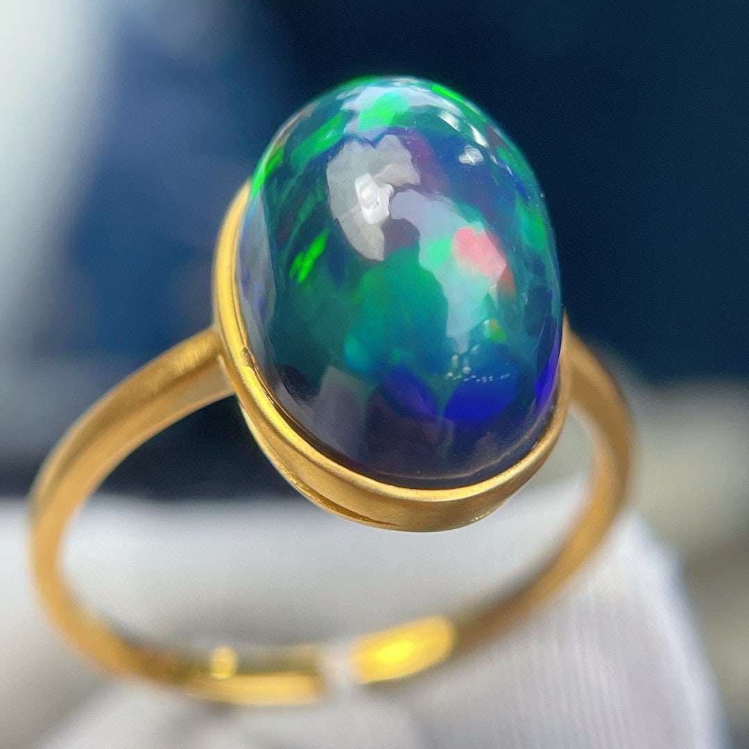 14k Gold 5 Ct Natural Opal & Solitaire Ring - 5