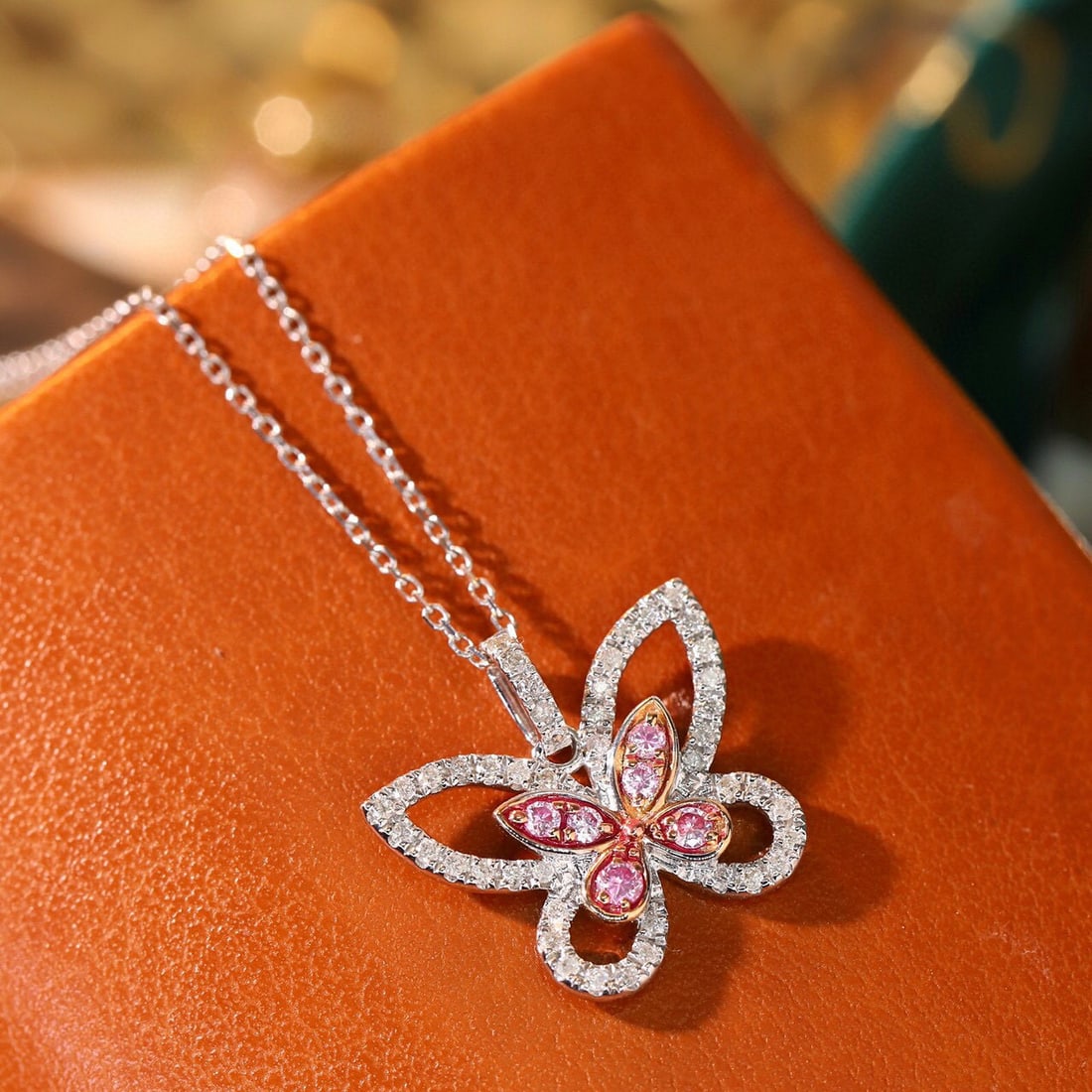 14k Gold 0.3 Ct Natural Color Diamond Necklace - 6