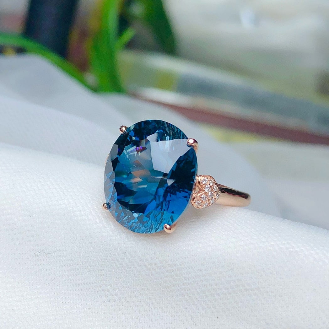 14k Gold 10.45 Ct Natural Topaz & Diamond Ring - 2