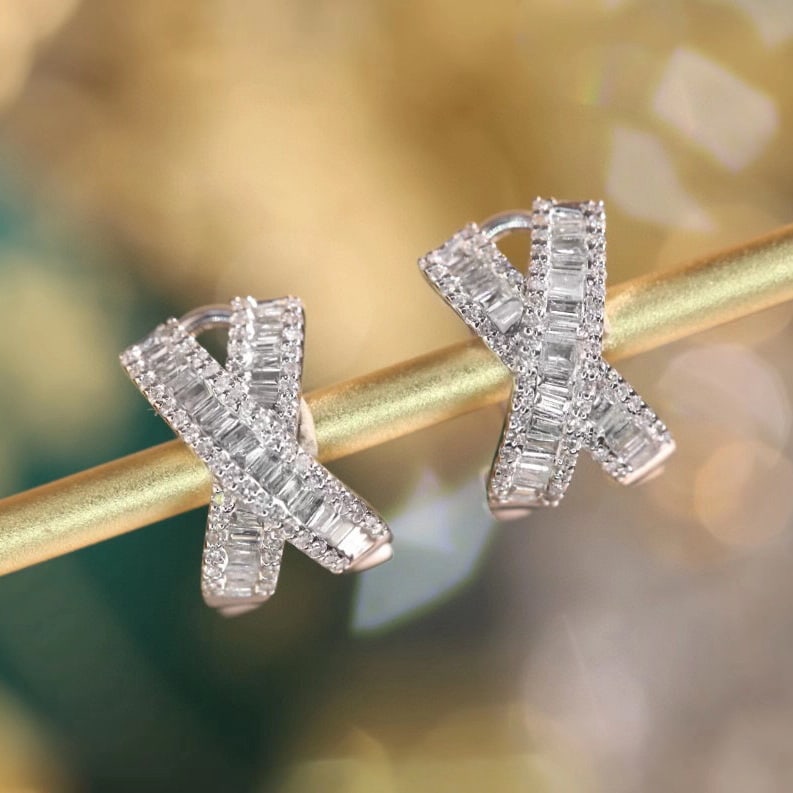 14k Gold 0.6 Ct Natural H Diamond Earrings - 8