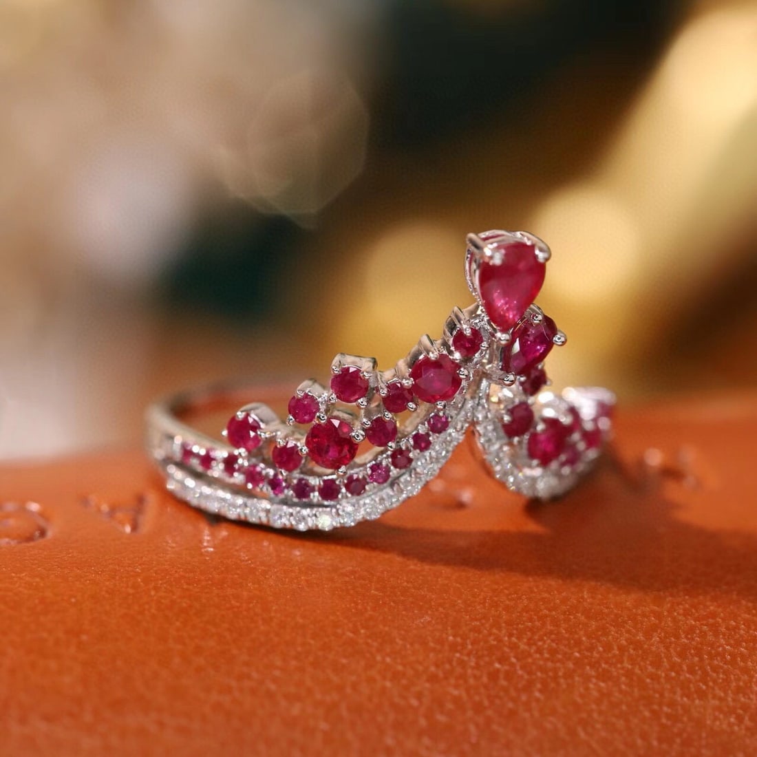 14k Gold 0.85 Ctw Natural Ruby & Diamond Ring - 3