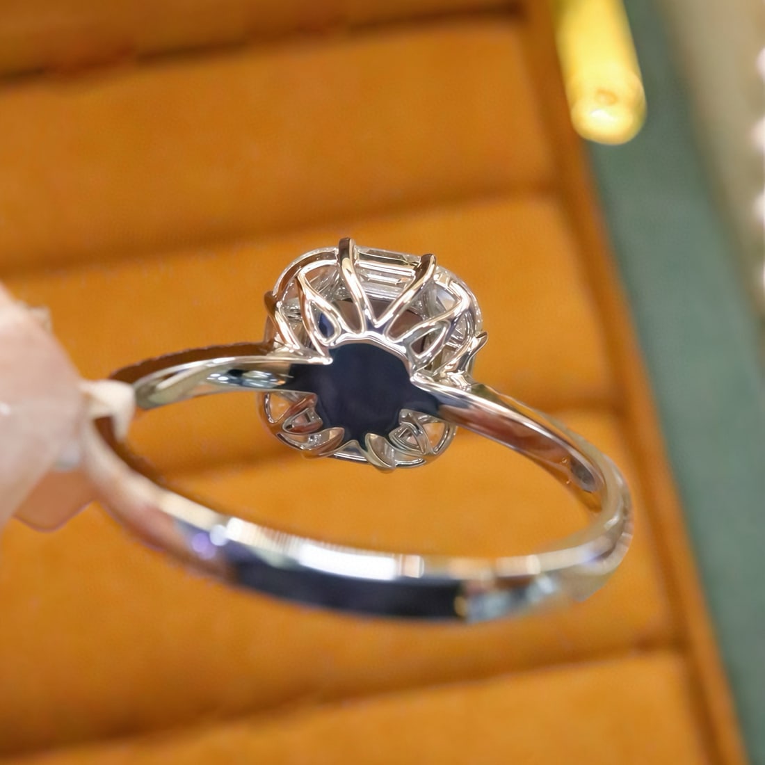 14k Gold 1.48 Ctw Natural Sapphire & Diamond Ring - 4