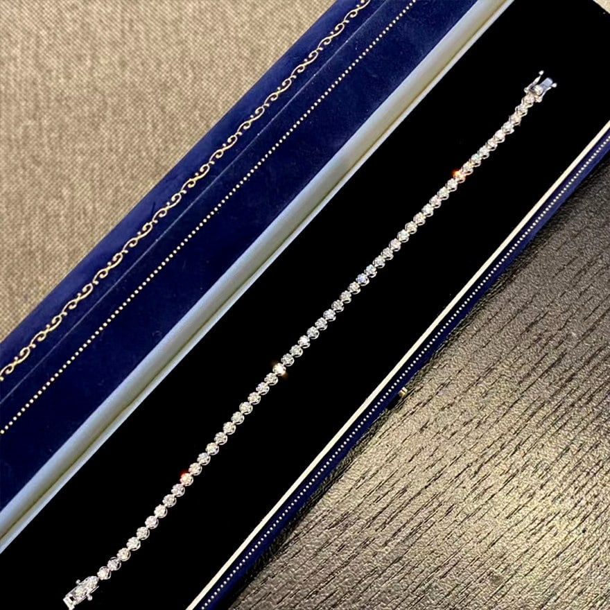 14k Gold 2.00 Ct Natural H Diamond Bracelet: Ref:231121256 // gold content:14k gold // main gemstone:diamond // shape:round // carat weight:2. 00ct // clarity grade:vs-si // color:h // treatment:natural // cut grade:g // Condition: NewLow