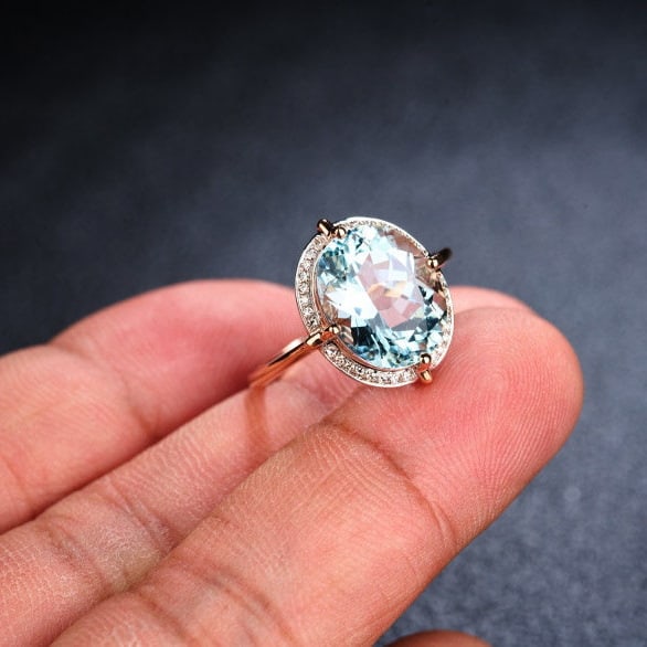 14k Gold 5.0 Ct Natural Aquamarine & Diamond Ring - 8