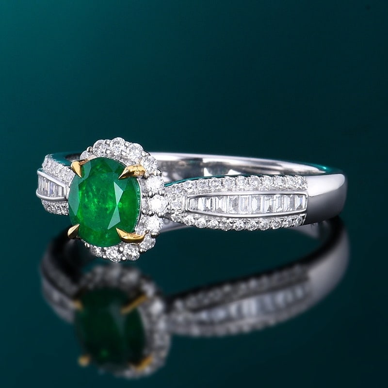 14k Gold 0.92 Ctw Vivid Green Natural Emerald & Diamond Ring - 2