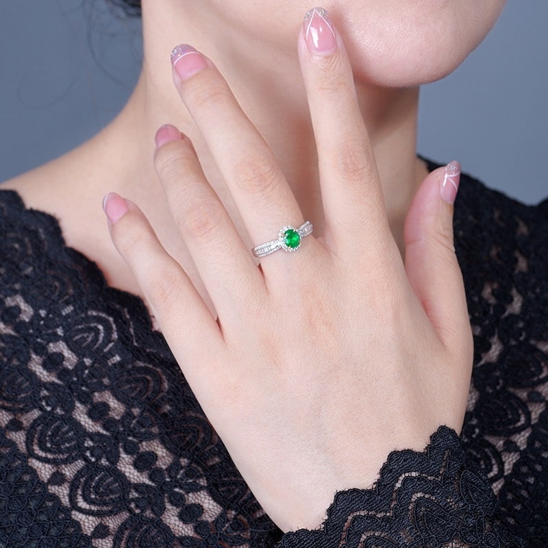 14k Gold 0.92 Ctw Vivid Green Natural Emerald & Diamond Ring - 6