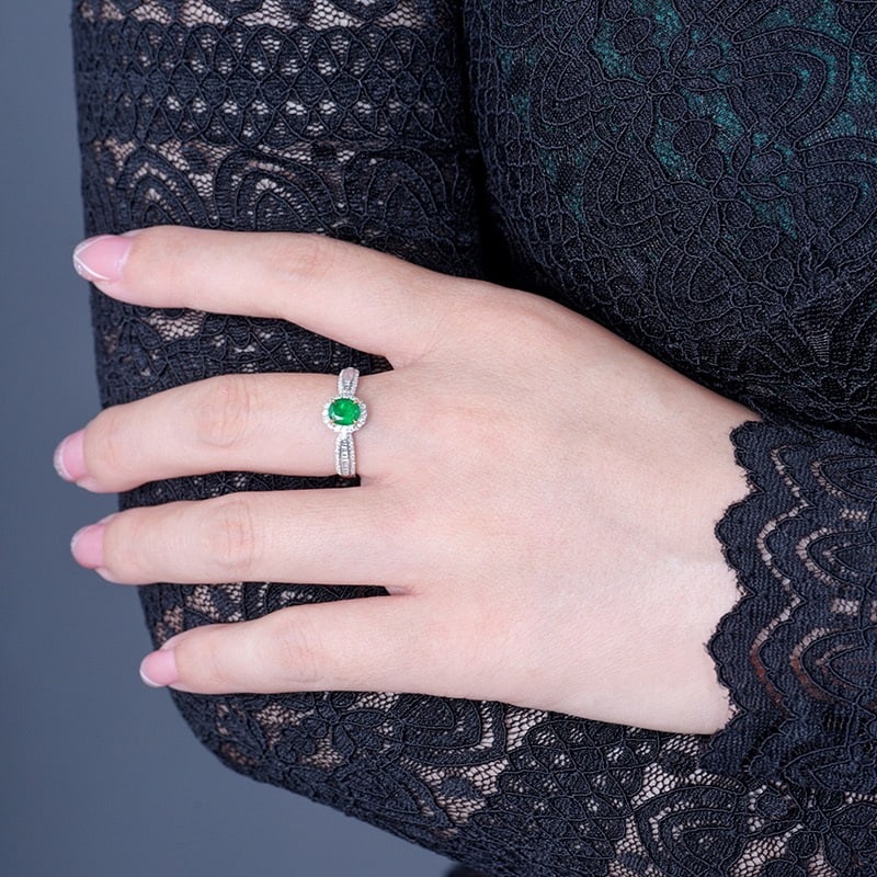 14k Gold 0.92 Ctw Vivid Green Natural Emerald & Diamond Ring - 7