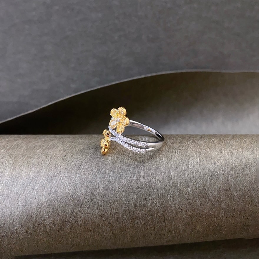 14k Gold 1.00 Ctw Natural Yellow Diamond & Diamond Ring - 4