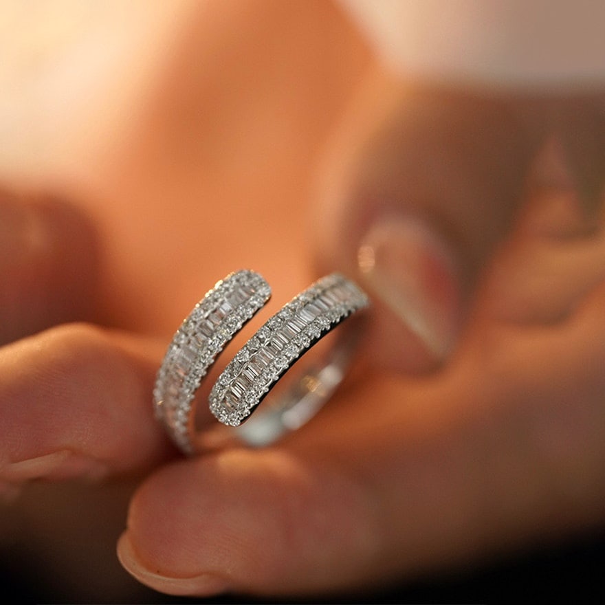 14k Gold 0.7 Ct Natural H Diamond Ring - 8