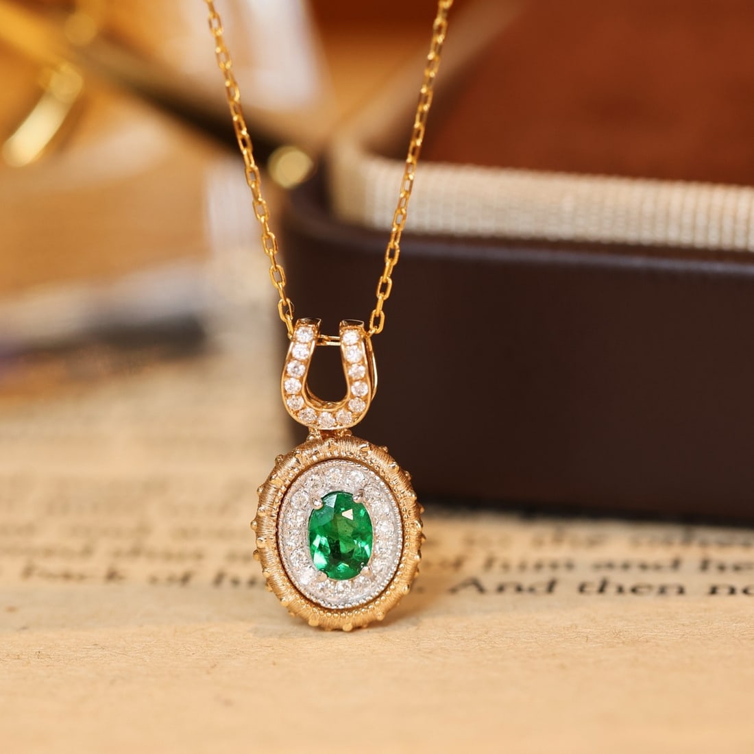 14k Gold 0.26 Ct Natural Emerald & Diamond Pendant( Without Chain ): Ref:231122087 // gold content:14k gold // main gemstone:emerald // shape:oval // carat weight:0. 26ct // color:green // treatment:natural // // adjacent gemstone 2 : diamond // shape:round // clarity