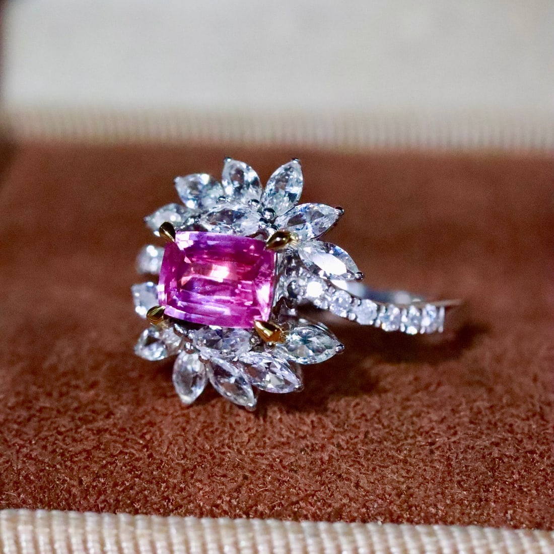 14k Gold 0.92 Ctw Natural Sapphire & Diamond Ring - 2