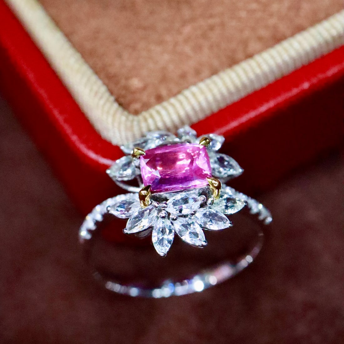 14k Gold 0.92 Ctw Natural Sapphire & Diamond Ring - 4