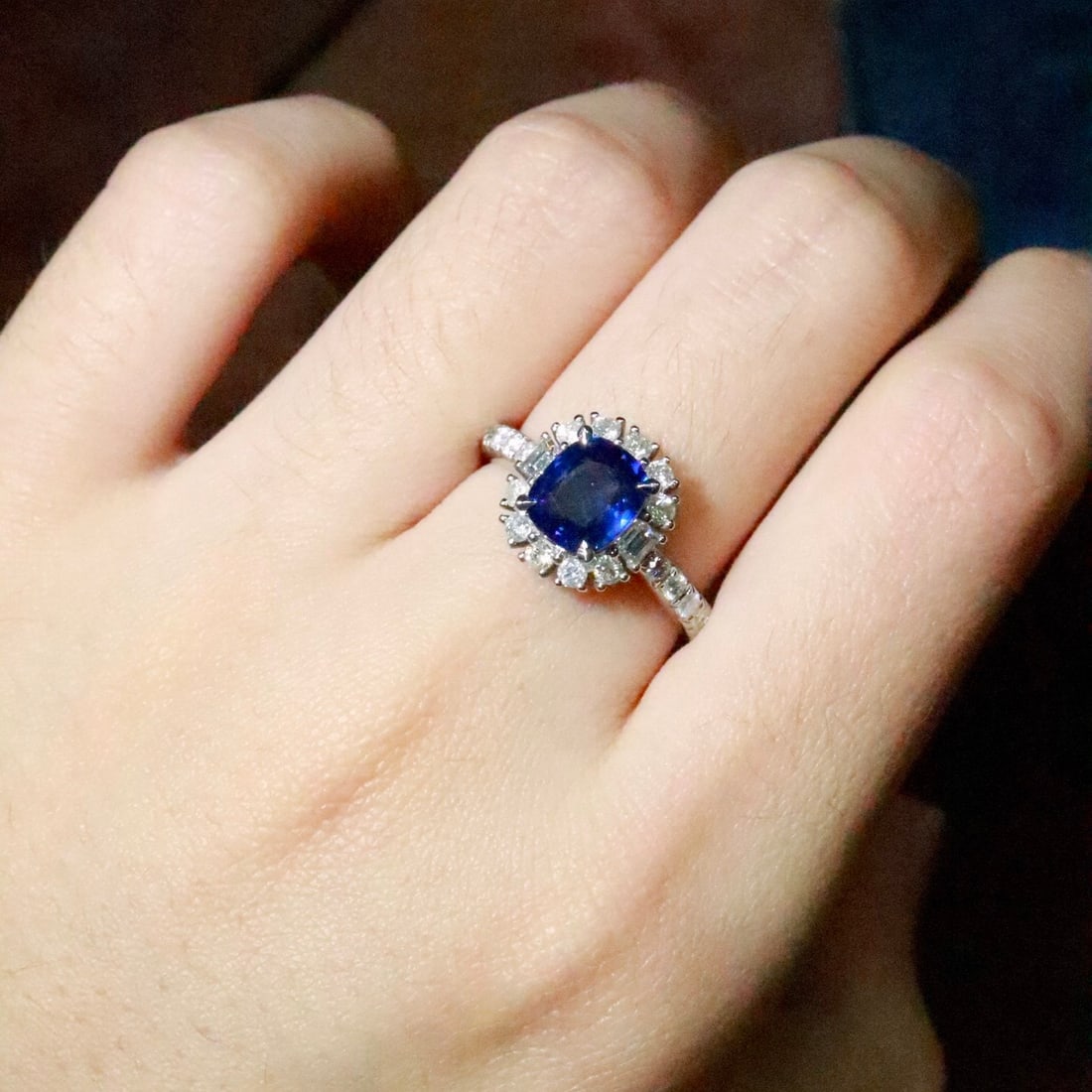 14k Gold 2.56 Ctw Natural Sapphire & Diamond Ring - 6