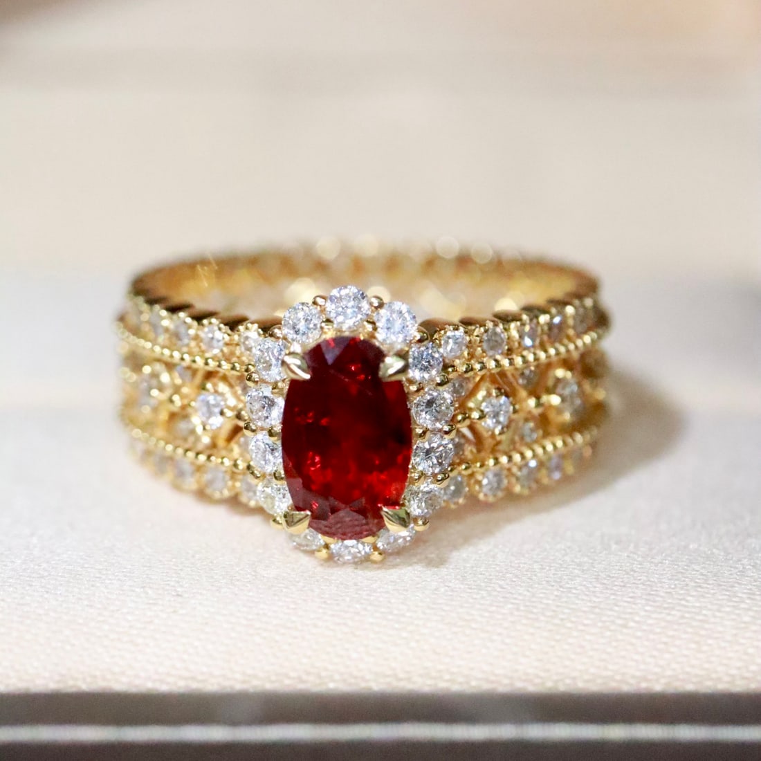 14k Gold 1.51 Ctw Natural Ruby & Diamond Ring: Ref:231122092 // gold content:14k gold // ring size:7. 25us // // main gemstone:ruby // shape:oval // carat weight:1. 0ct // color:red // treatment:natural // // adjacent gemstone 2 : diamond // shape