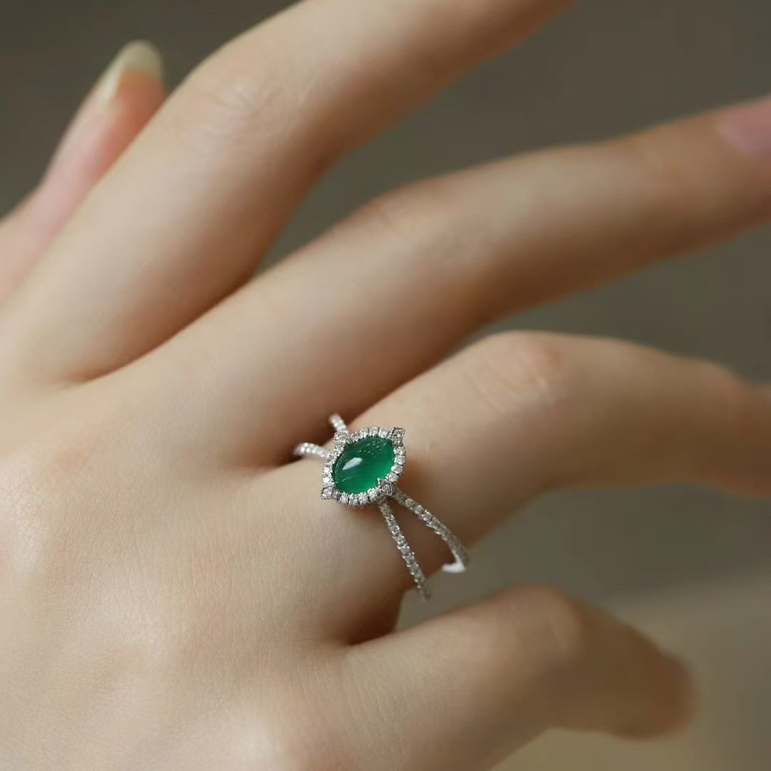 14k Gold 1.12 Ctw Natural Emerald & Diamond Ring - 6