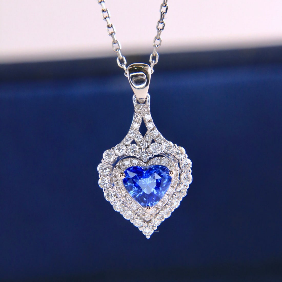 14k Gold 1.61 Ctw Natural Sapphire & Diamond Necklace - 4