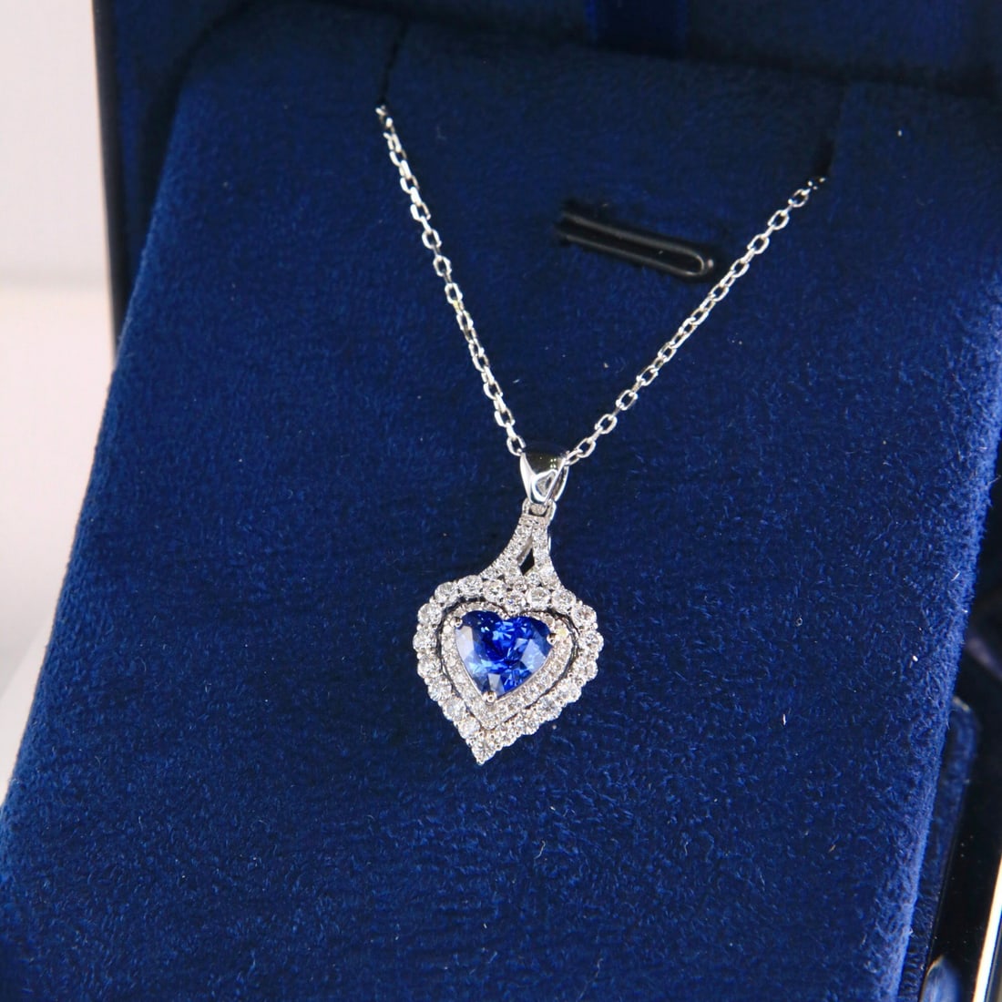 14k Gold 1.61 Ctw Natural Sapphire & Diamond Necklace - 6