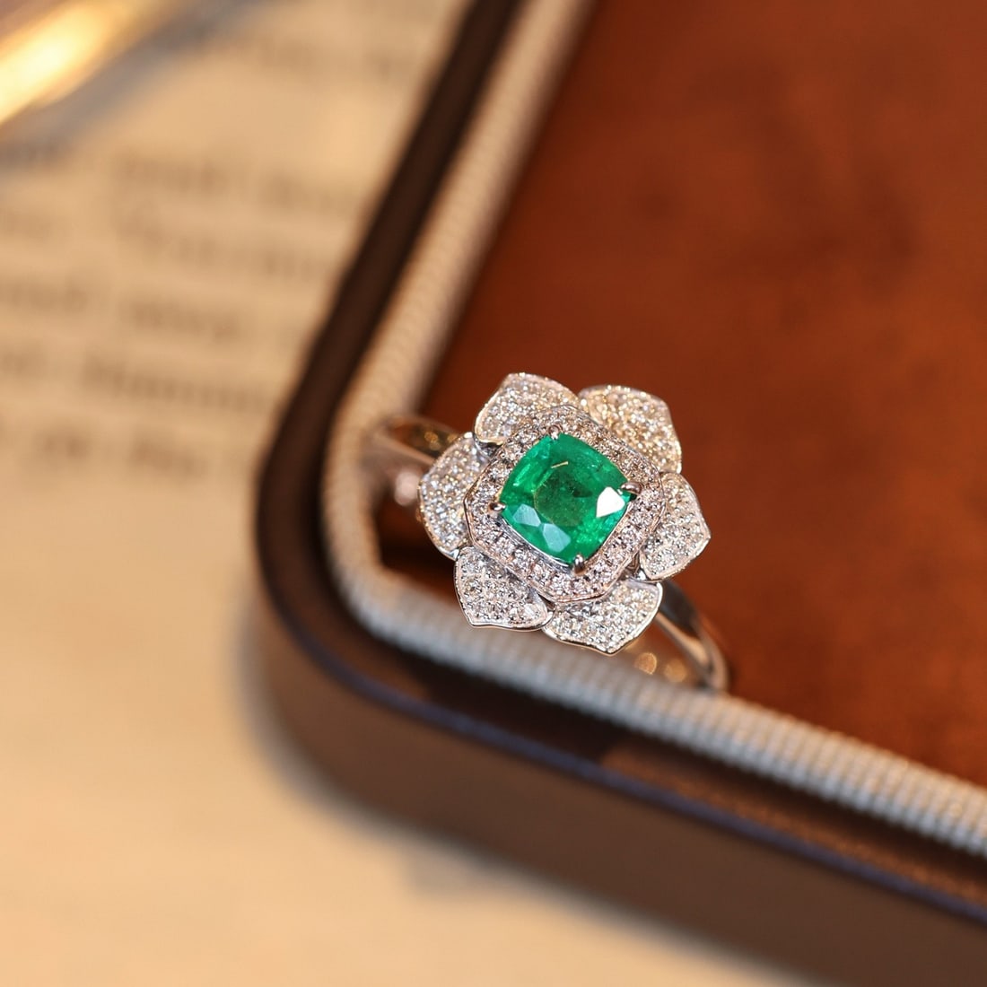 14k Gold 0.84 Ctw Natural Emerald & Diamond Ring: Ref:231122113 // gold content:14k gold // ring size:7. 25us // // main gemstone:emerald // shape:cushion // carat weight:0. 58ct // color:green // treatment:natural // // adjacent gemstone 2 : diamond