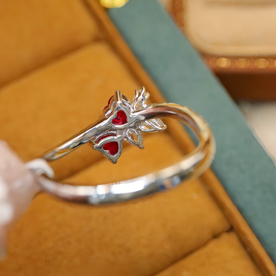 14k Gold 1.18 Ctw Vivid Red Natural Ruby & Diamond Ring - 4