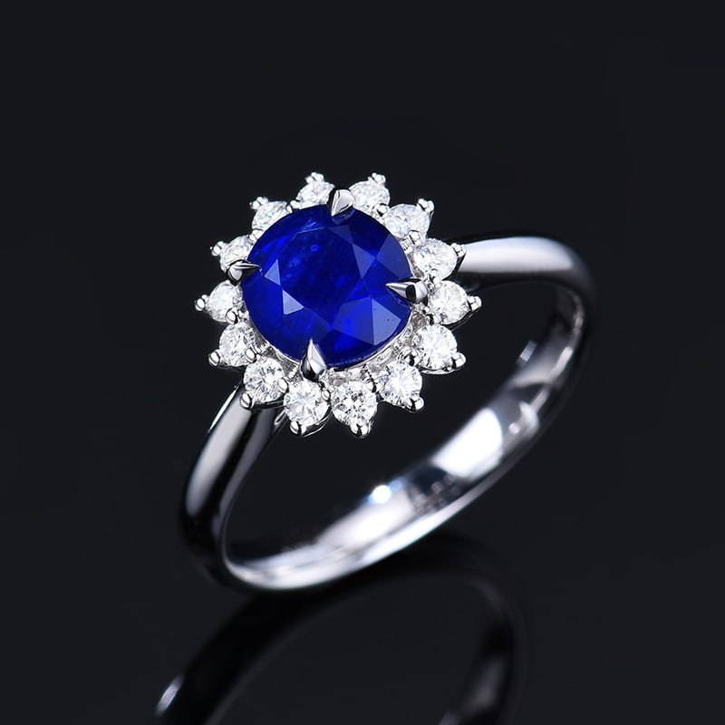 14k Gold 1.97 Ctw Vivid Blue Natural Sapphire & Diamond Ring: Ref:231122125 // gold content:14k gold // ring size:7. 25us // // main gemstone:sapphire // shape:oval // carat weight:1. 62ct // color:vivid blue // treatment:natural // // adjacent gemstone 2 : diam